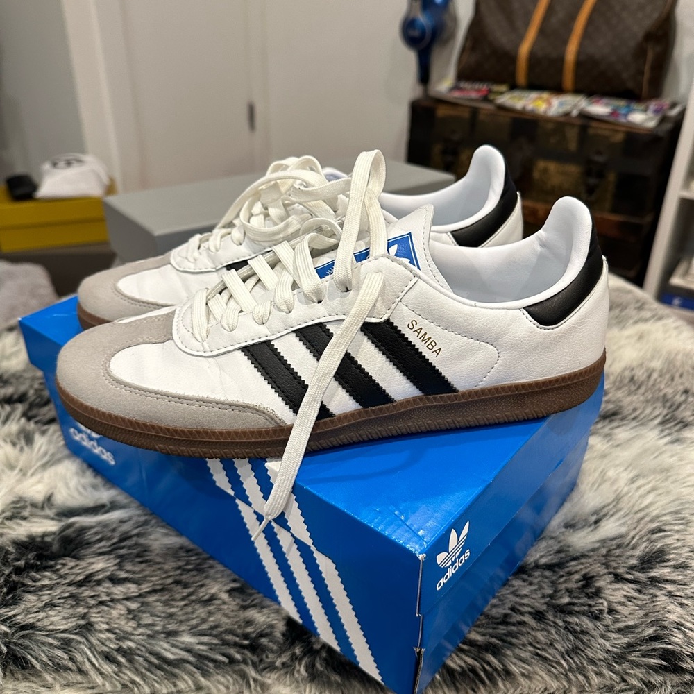 White Adidas Vegan Sambas